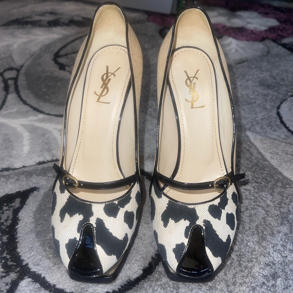 Yves Saint Laurent Authetic Platform Heels. Size 36.5 EU.